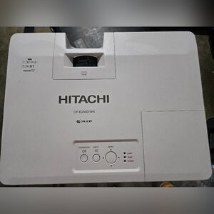 Hitachi CP-EU5001WN 3LCD Projector